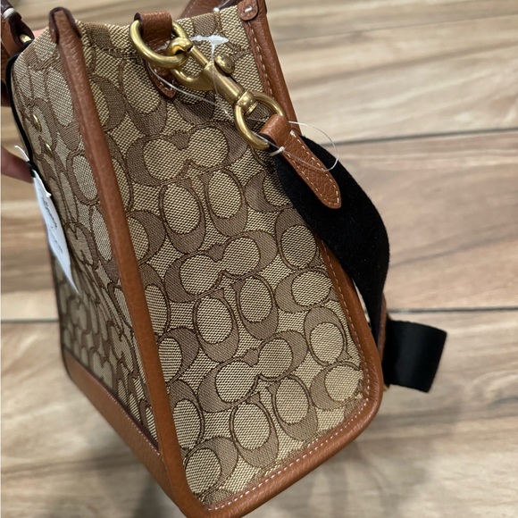 ❌Coach Signature Dimsey Tote 22 x Disney❌ - Picture 6 of 10